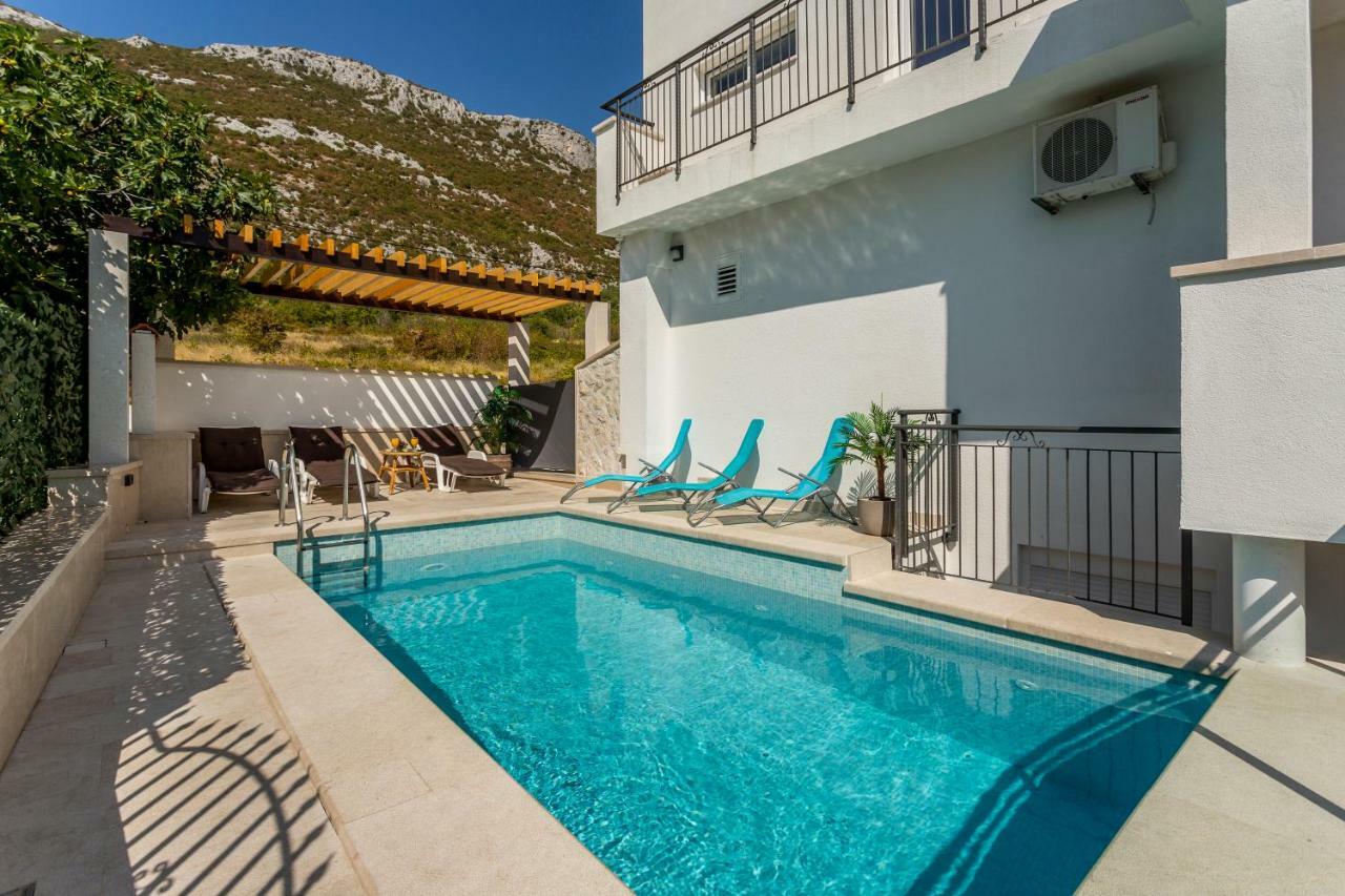 House Luce With Pool Apartment Cisla Ngoại thất bức ảnh