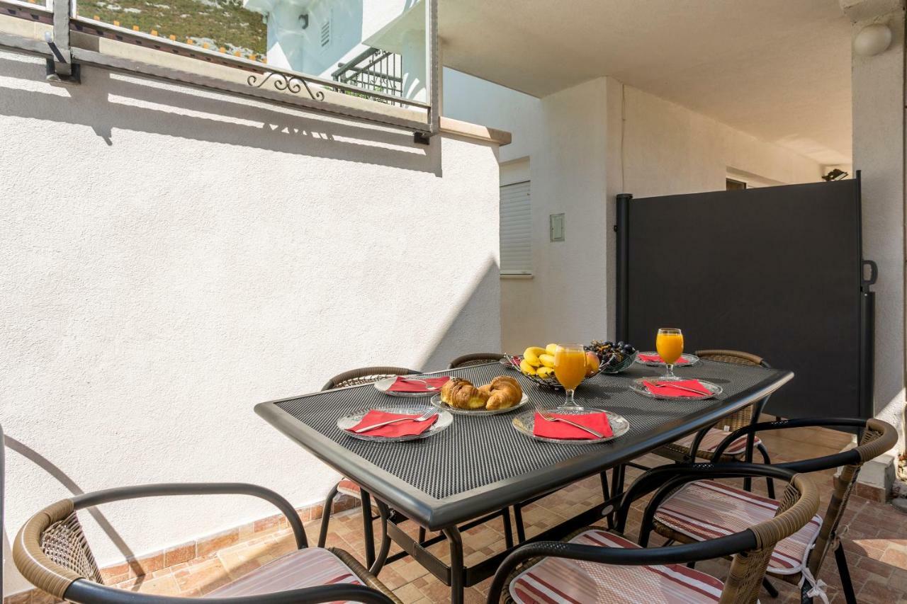 House Luce With Pool Apartment Cisla Ngoại thất bức ảnh