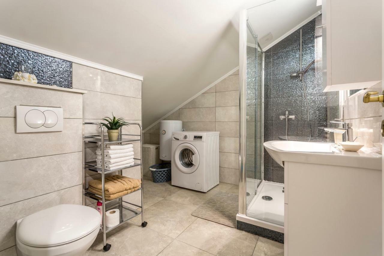 House Luce With Pool Apartment Cisla Ngoại thất bức ảnh