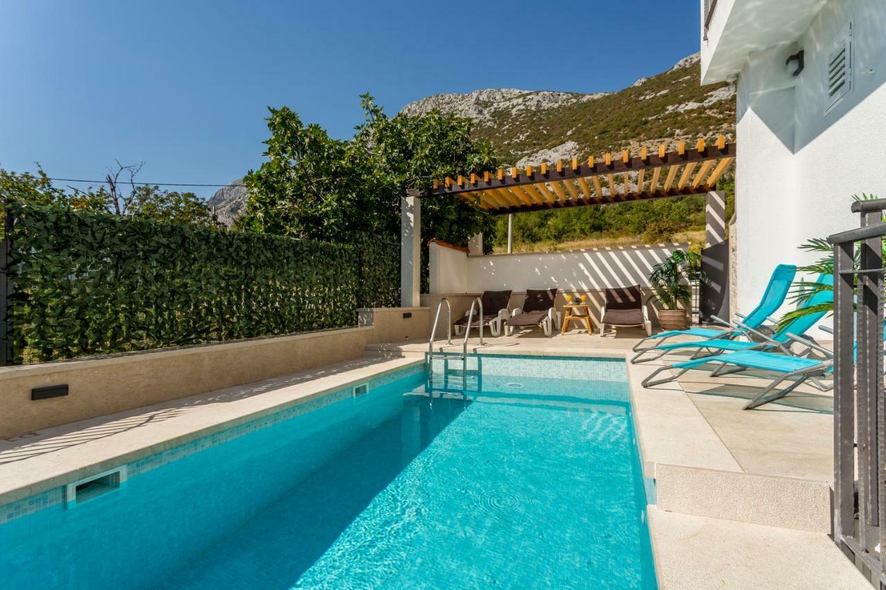 House Luce With Pool Apartment Cisla Ngoại thất bức ảnh